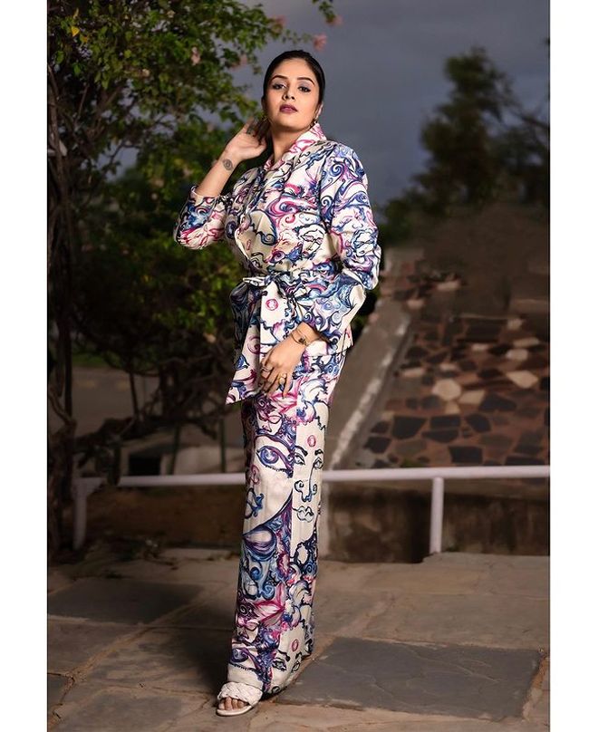 Vivacious Looks Of Sreemukhi In Colorful Dress